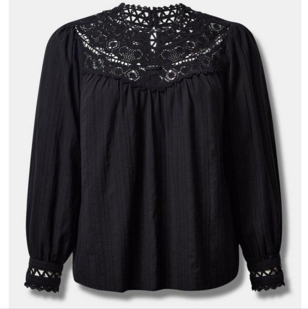 Torrid size 4 black